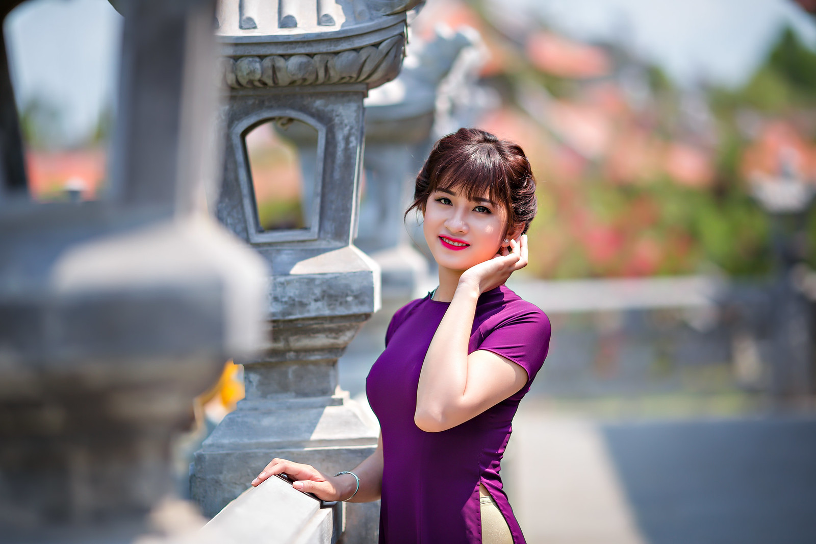 Áo dài tím người đẹp hoài cổ [ZOH2FF]