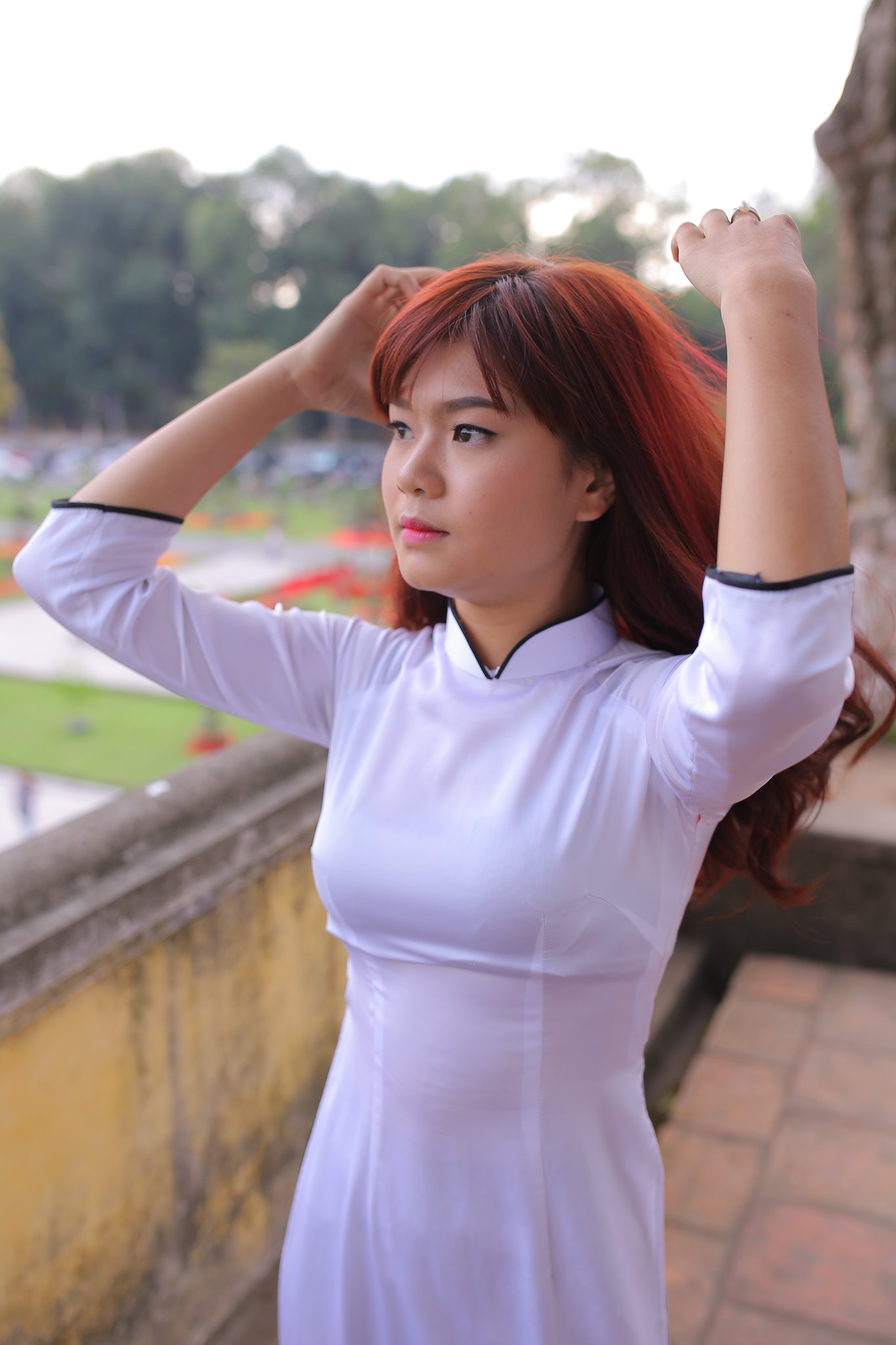Áo dài trắng hoài cổ áo dài trắng [GCSLKM]