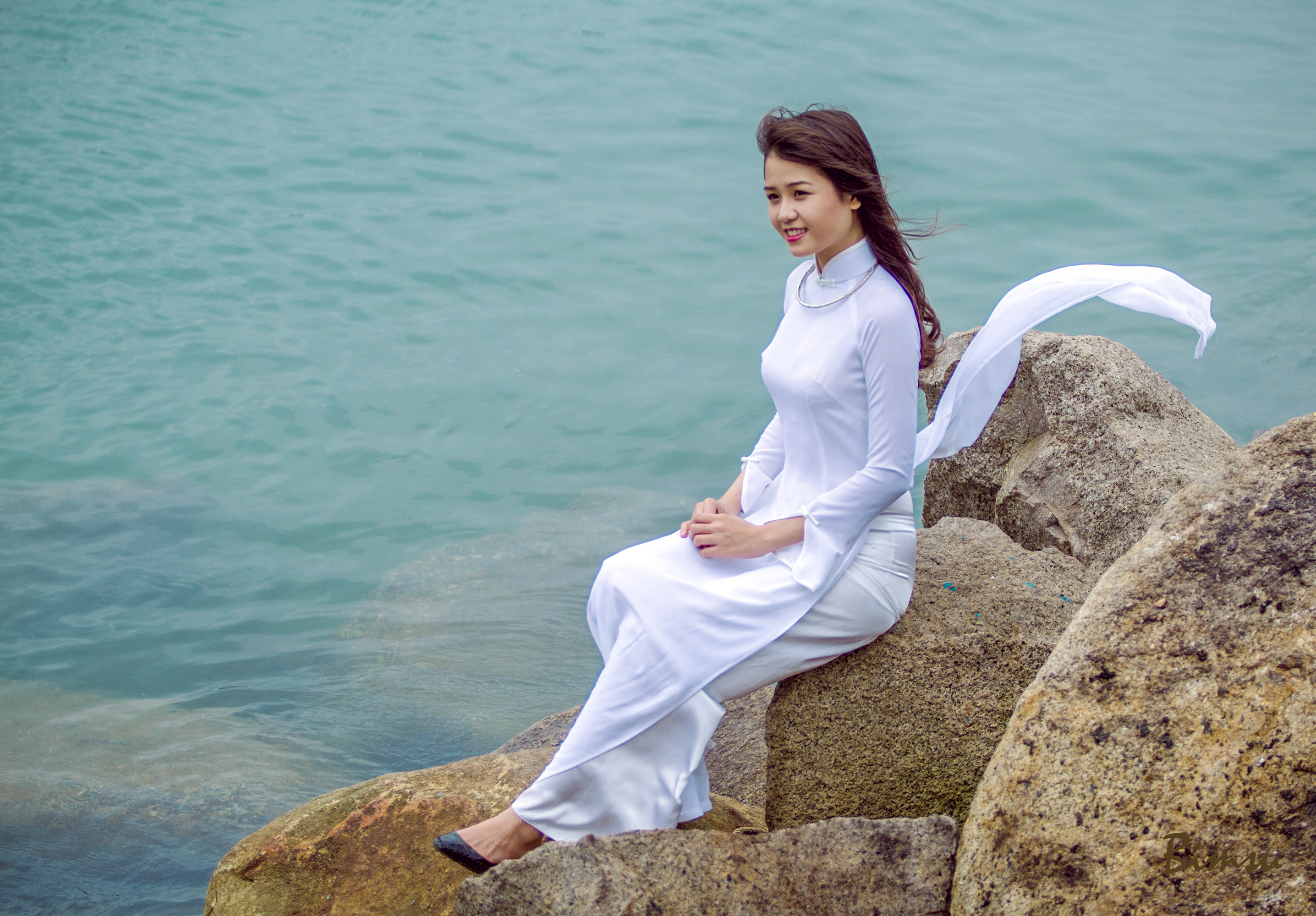 Áo dài trắng girl xinh áo dài trắng thanh thoát [7XIWMI]