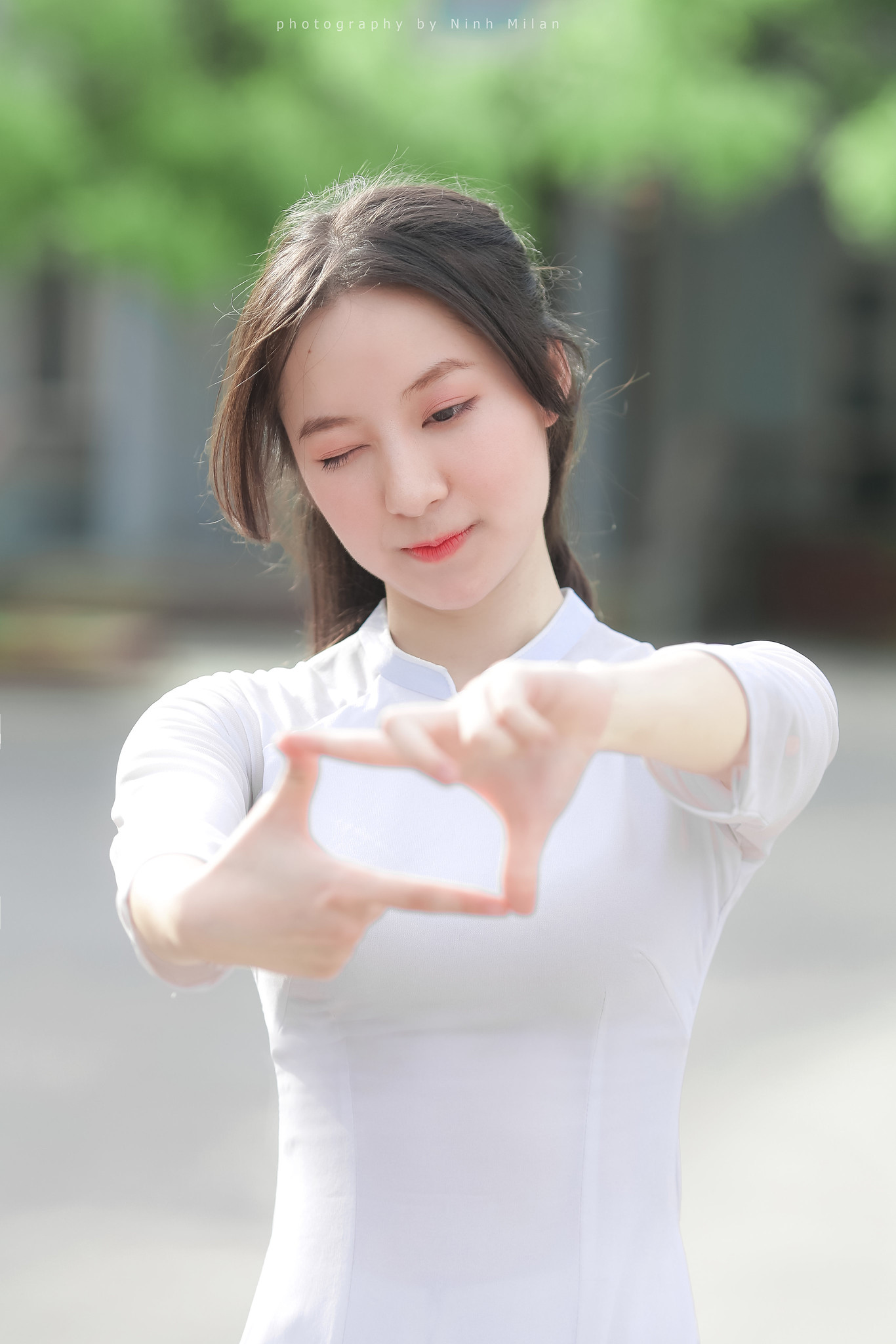 Hoài cổ áo dài trắng tinh khôi [LGLCBF]