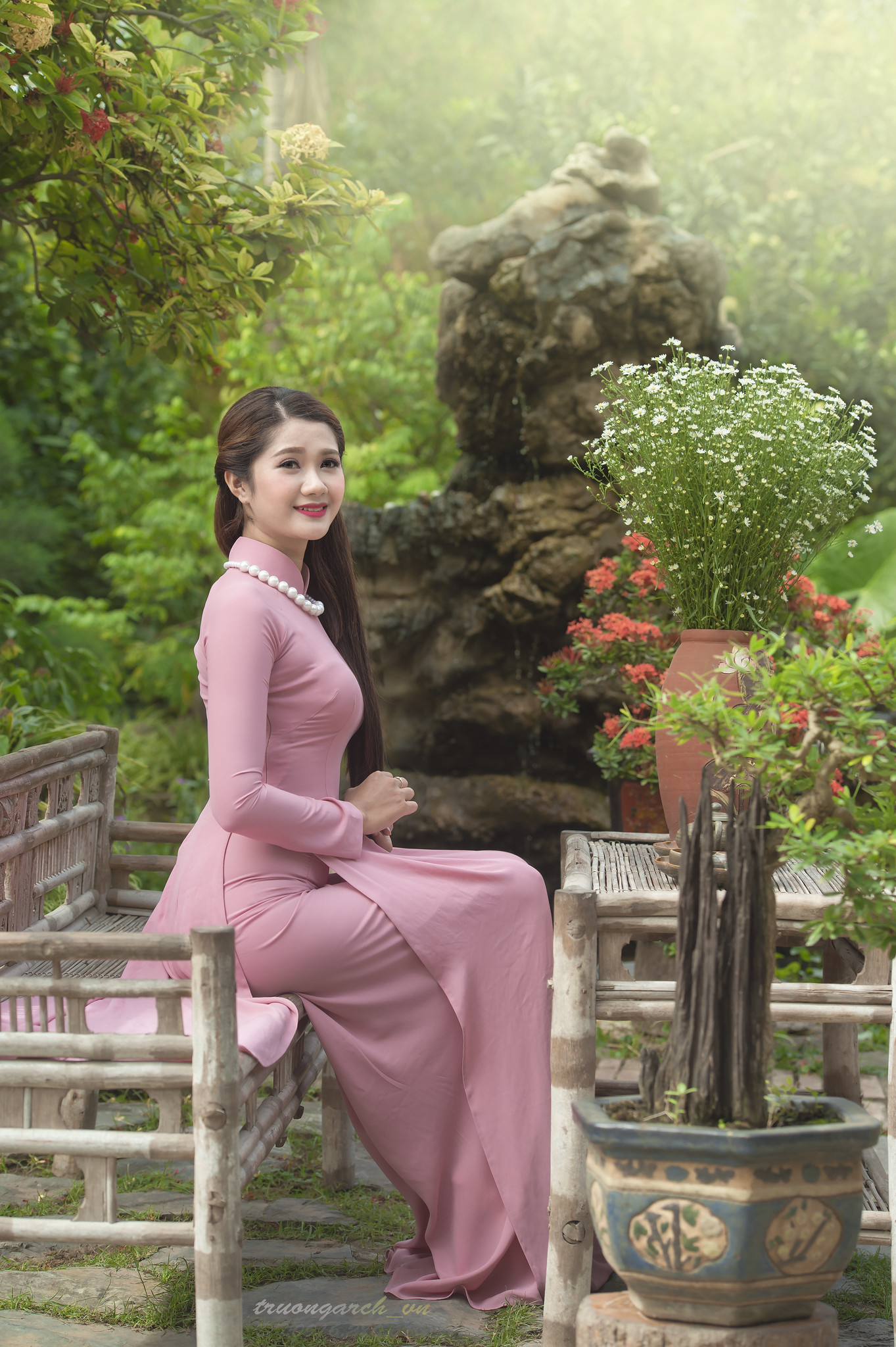 Áo dài hồng truyền thống yêu kiều [1DE2PV]