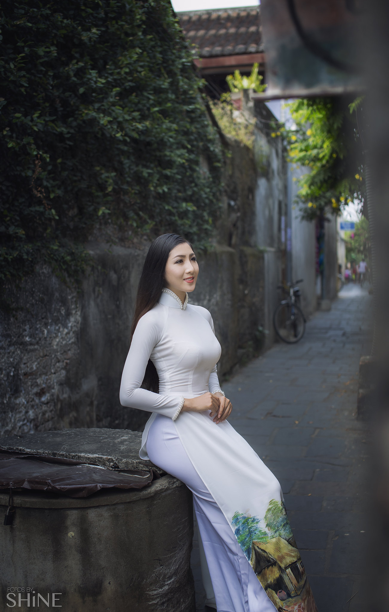 Áo dài trắng kiêu sa nuột [9UVUUT]