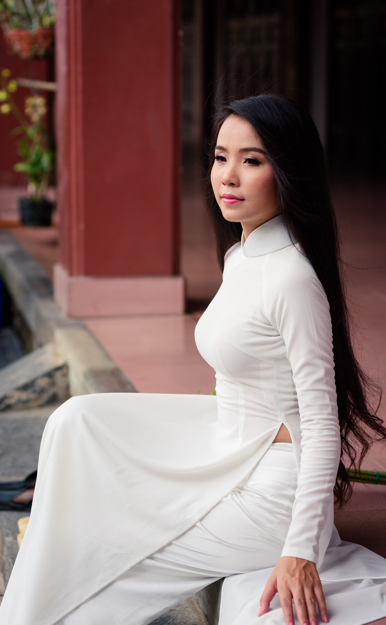 Áo dài trắng yêu kiều [57S0ZO]