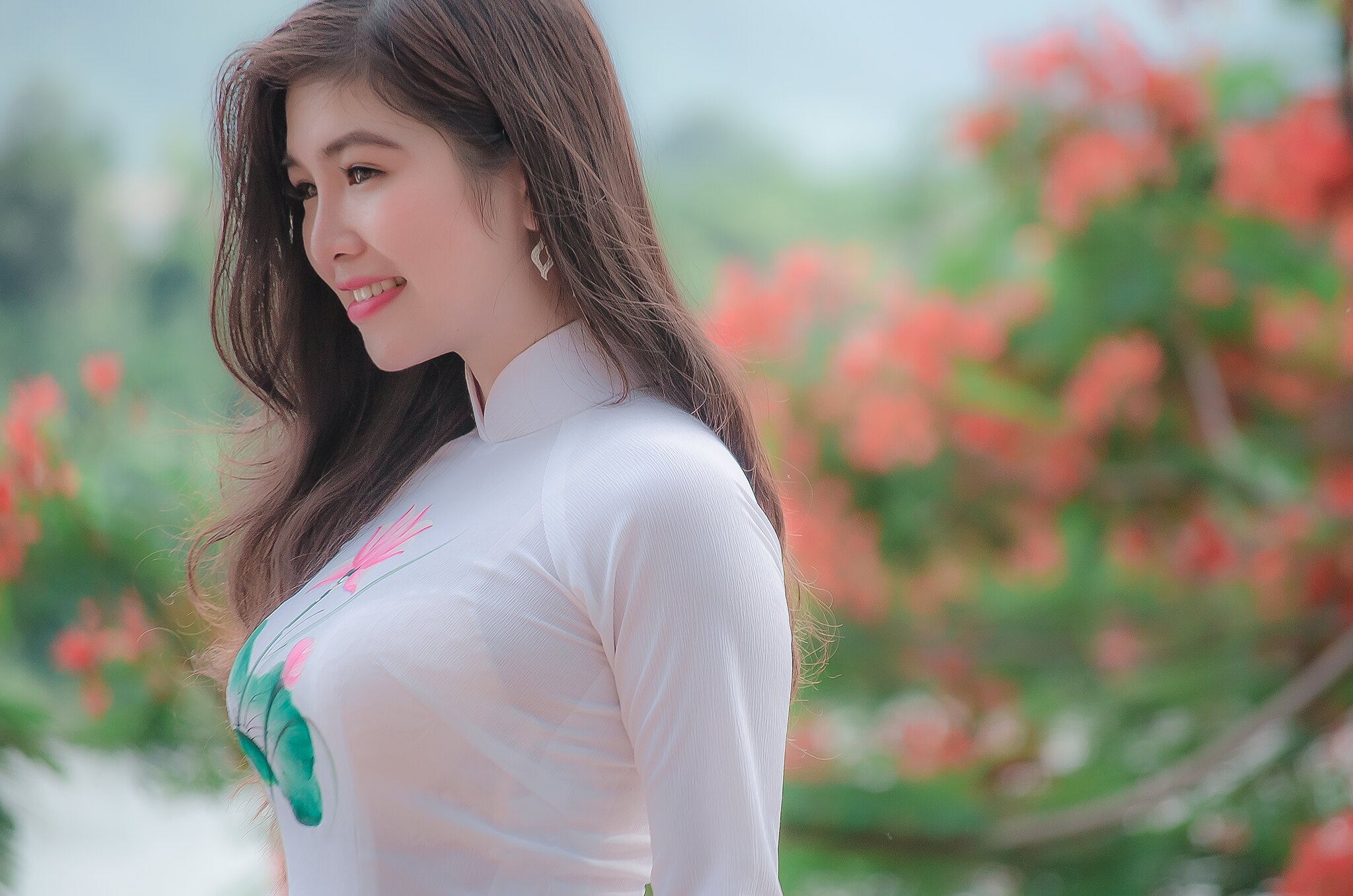 Nhẹ nhàng áo dài trắng nữ sinh [VHTGOM]