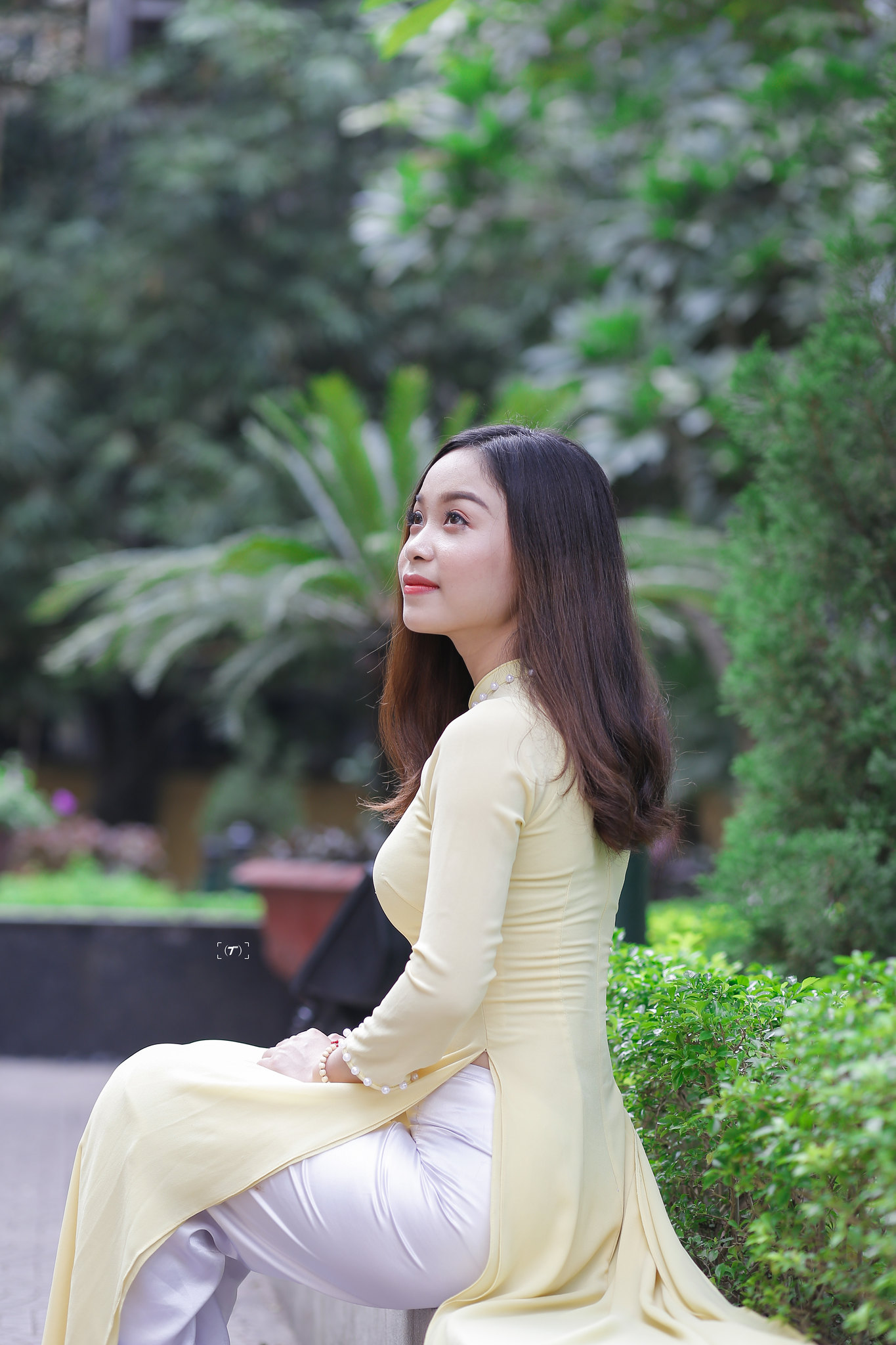 Áo dài trắng duyên thầm [RTQA9G]