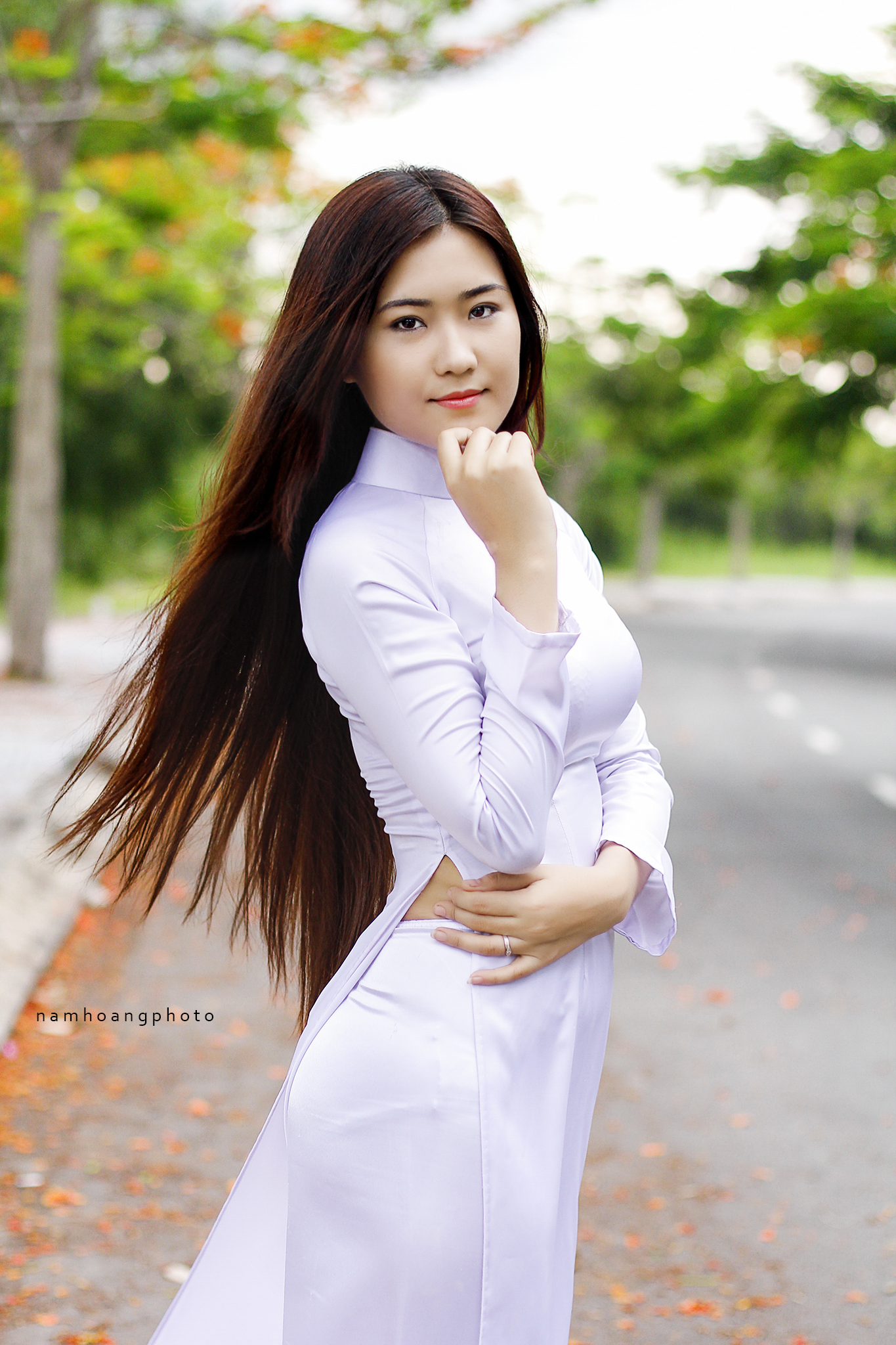 Tà áo dài áo dài trắng hiện đại thướt tha [1BNG95]