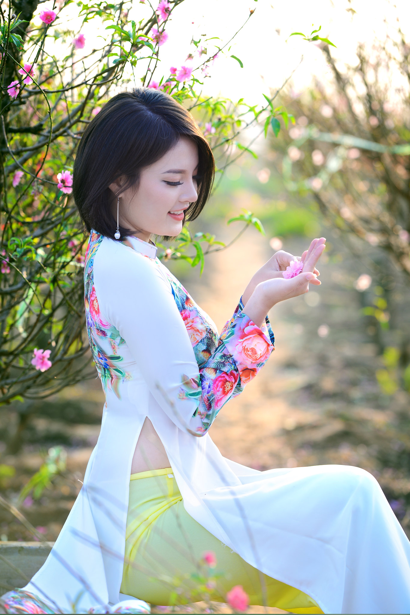 Áo dài họa tiết tà áo dài hoa đào sang trọng [NLB0ZL]