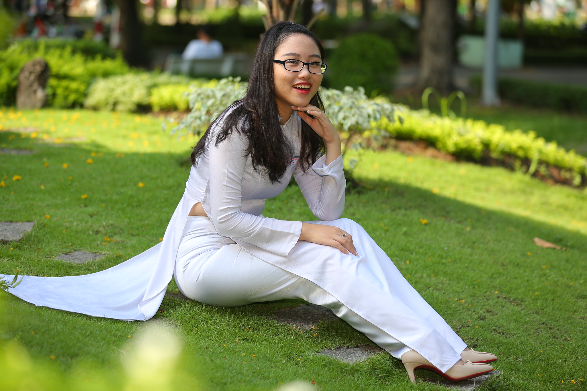 Áo dài trắng bộ sưu tập nữ sinh hút hồn [EWLWWN]