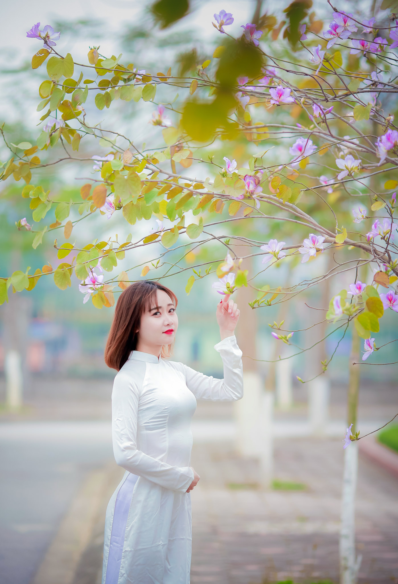 Áo dài trắng e ấp [XTFLZD]