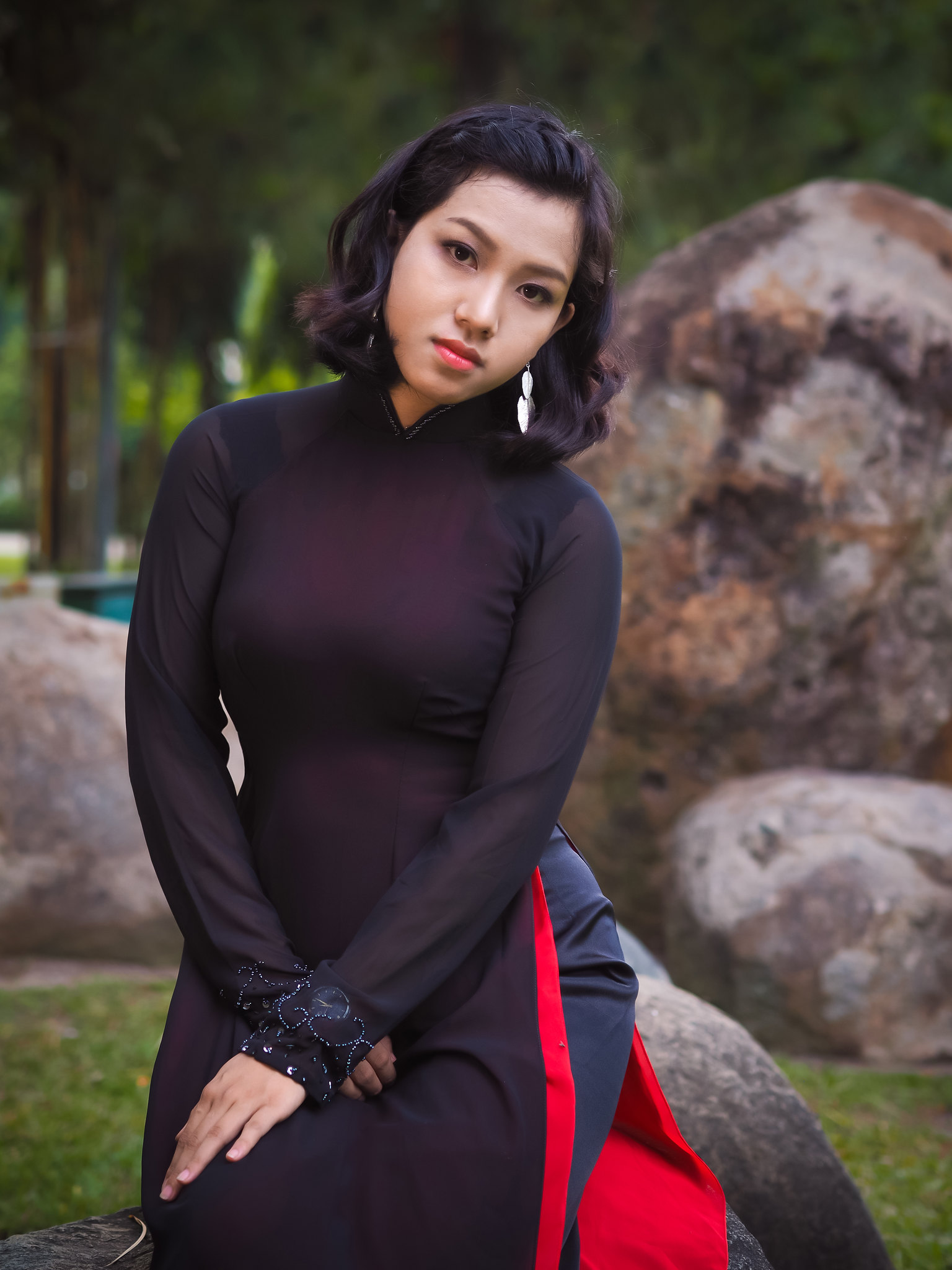 Áo dài đen e ấp [XVDPCW]