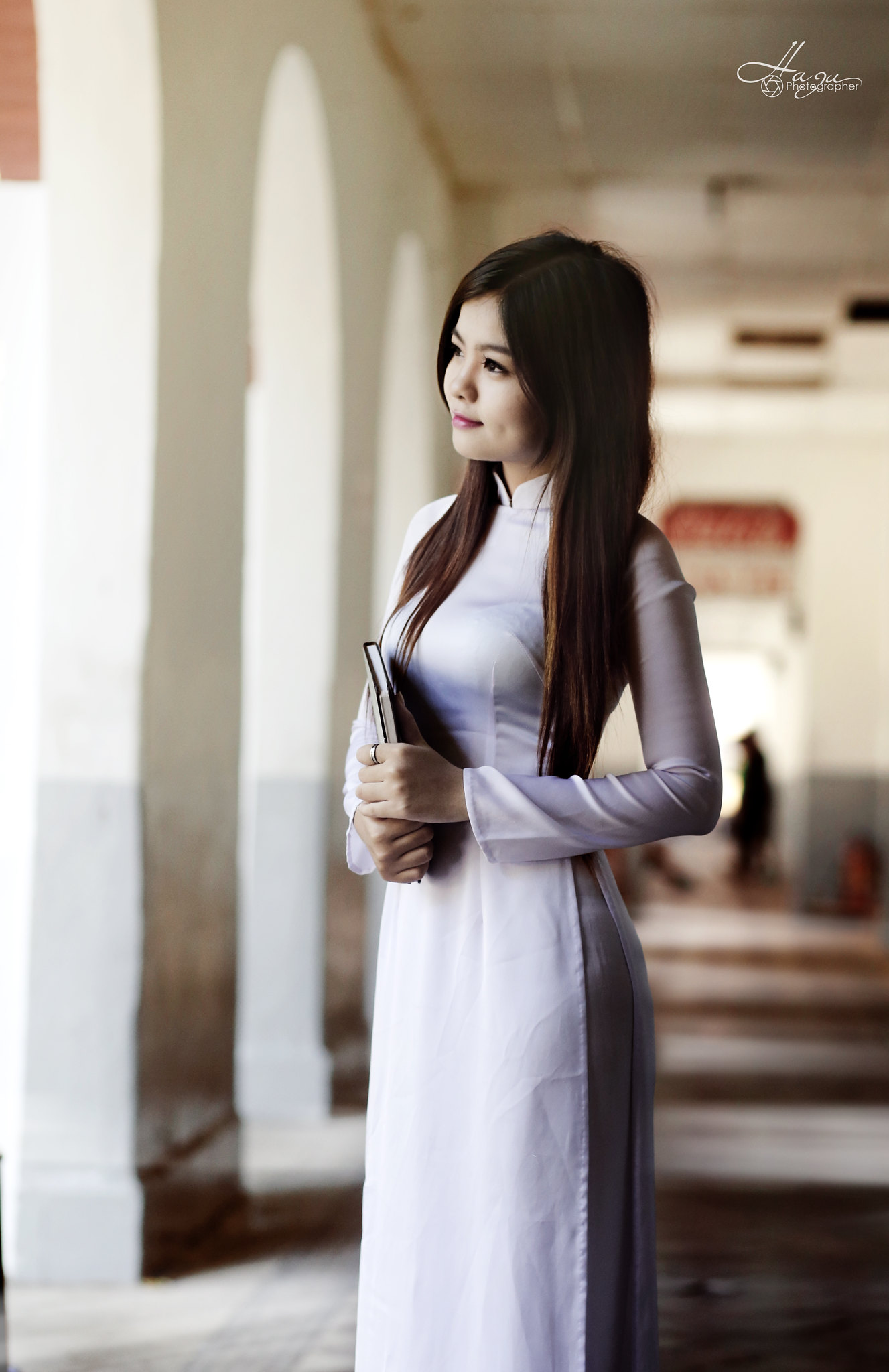 Áo dài trắng hình nền hồn nhiên mong manh [IENWA8]