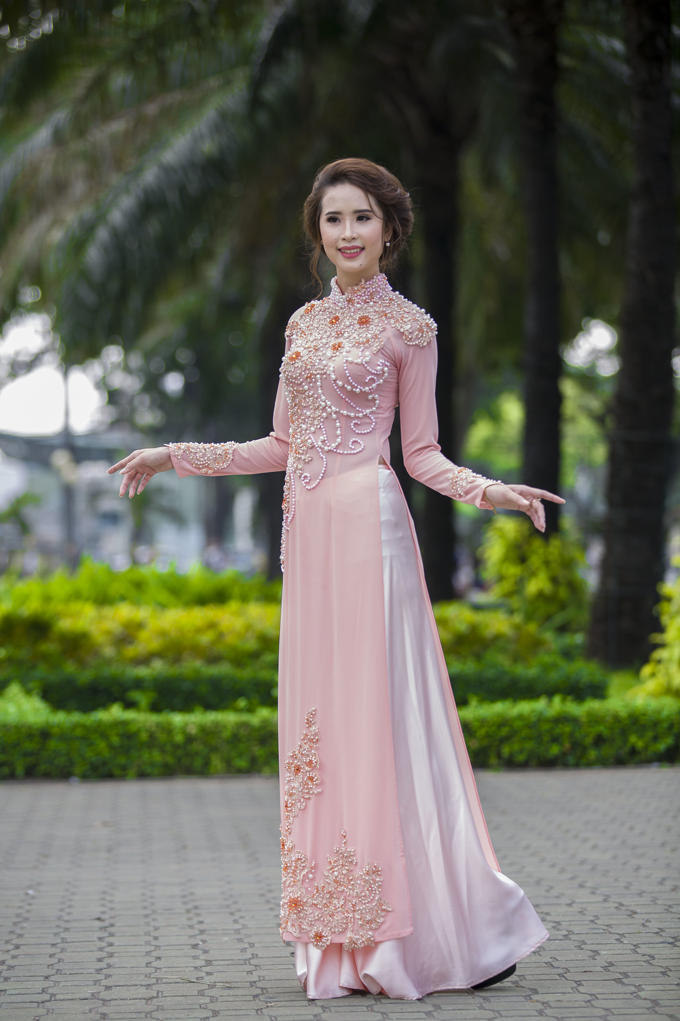 Áo dài họa tiết e ấp [QWHTS0]