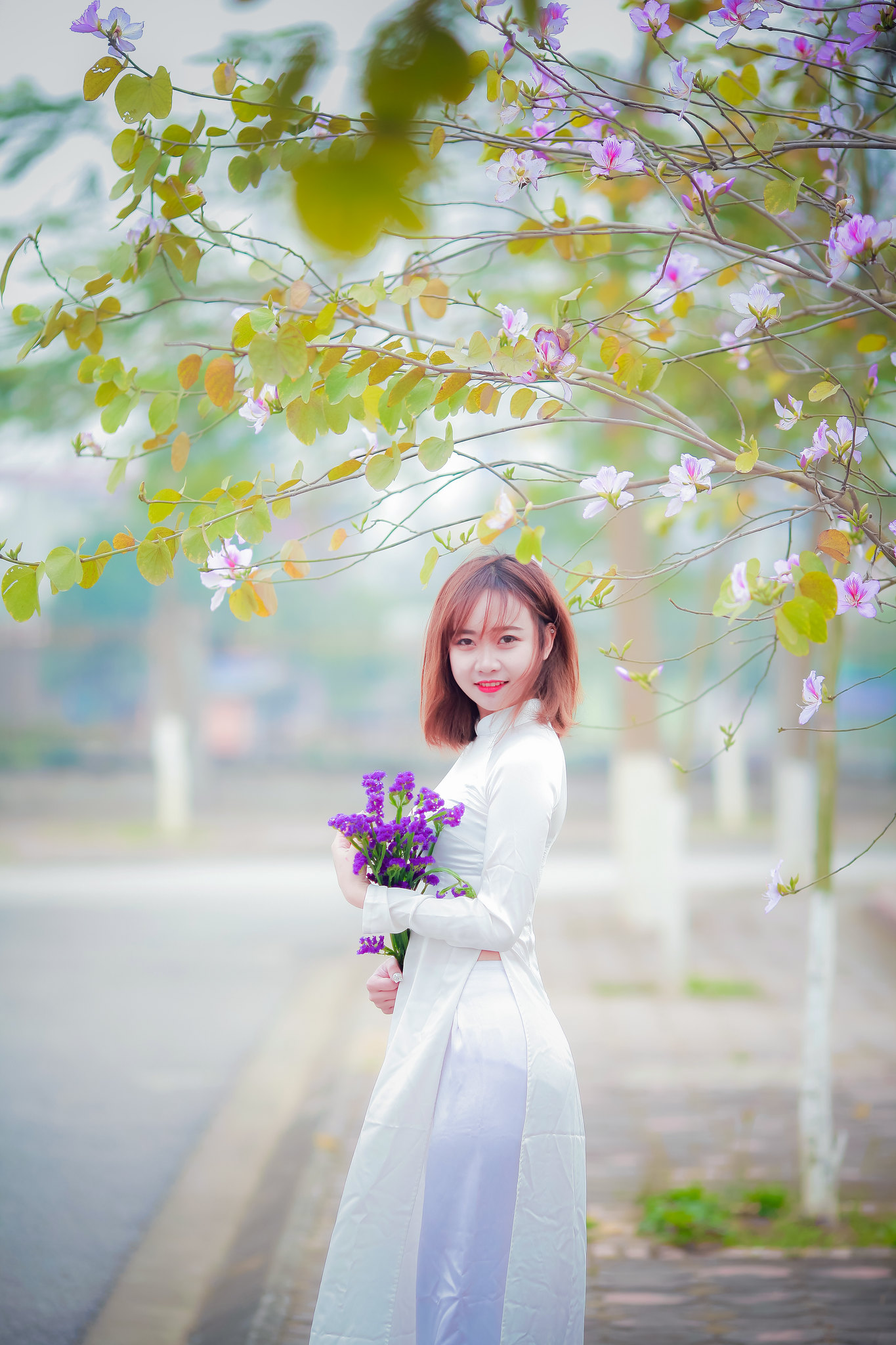 Áo dài trắng hoa quý phái [PZU2UE]