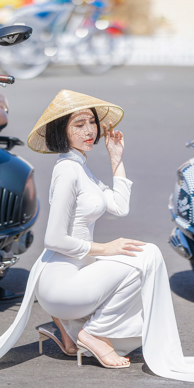 Áo dài trắng nón lá đằm thắm [HP09WN]