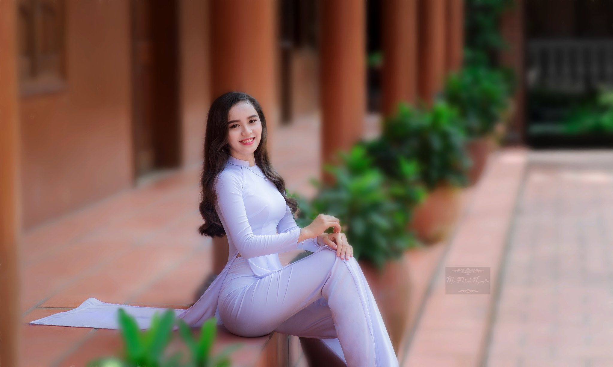 Áo dài trắng cuốn hút [N5VKMZ]