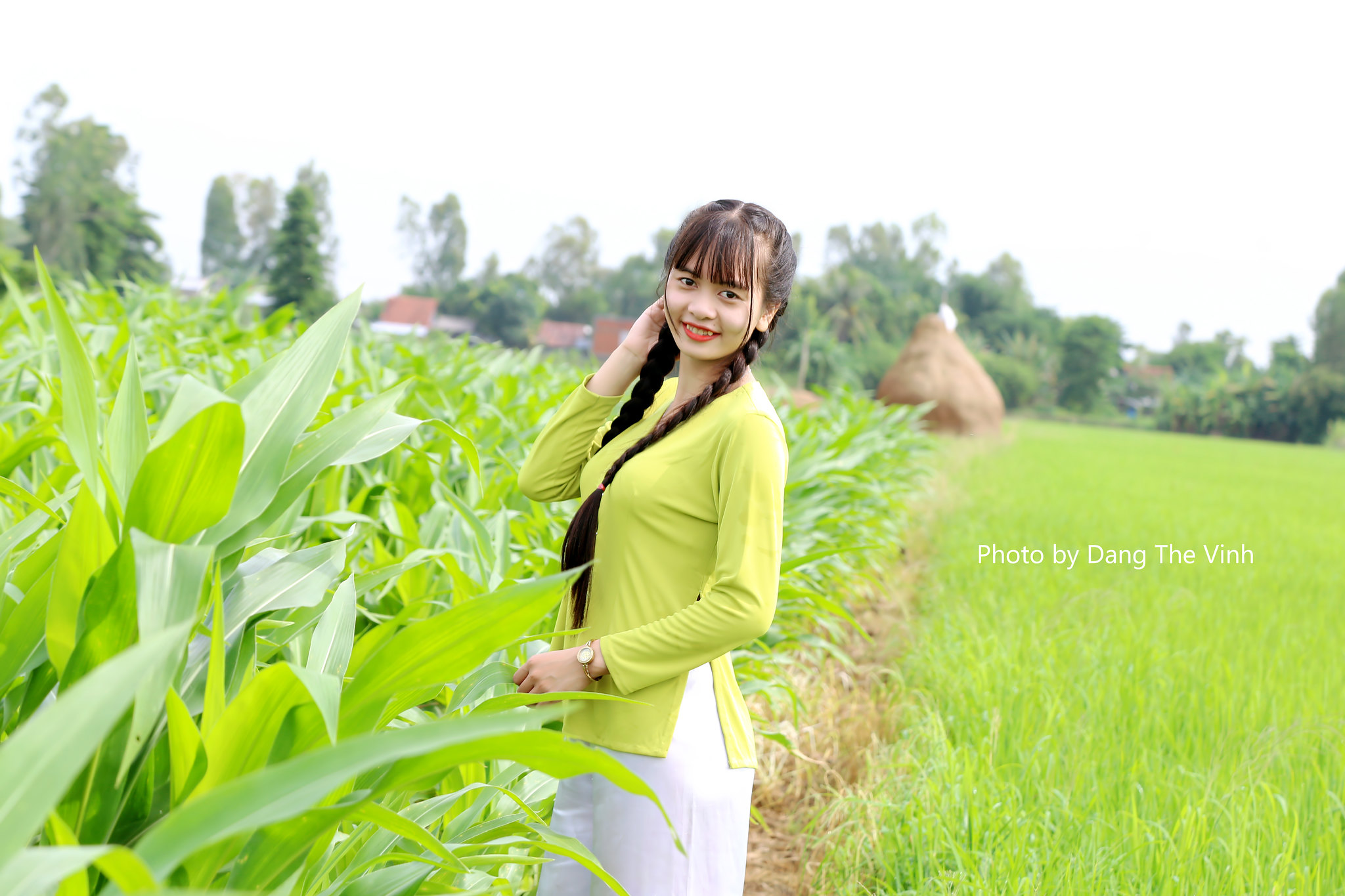 Áo dài xanh nét Việt [XJVB4A]