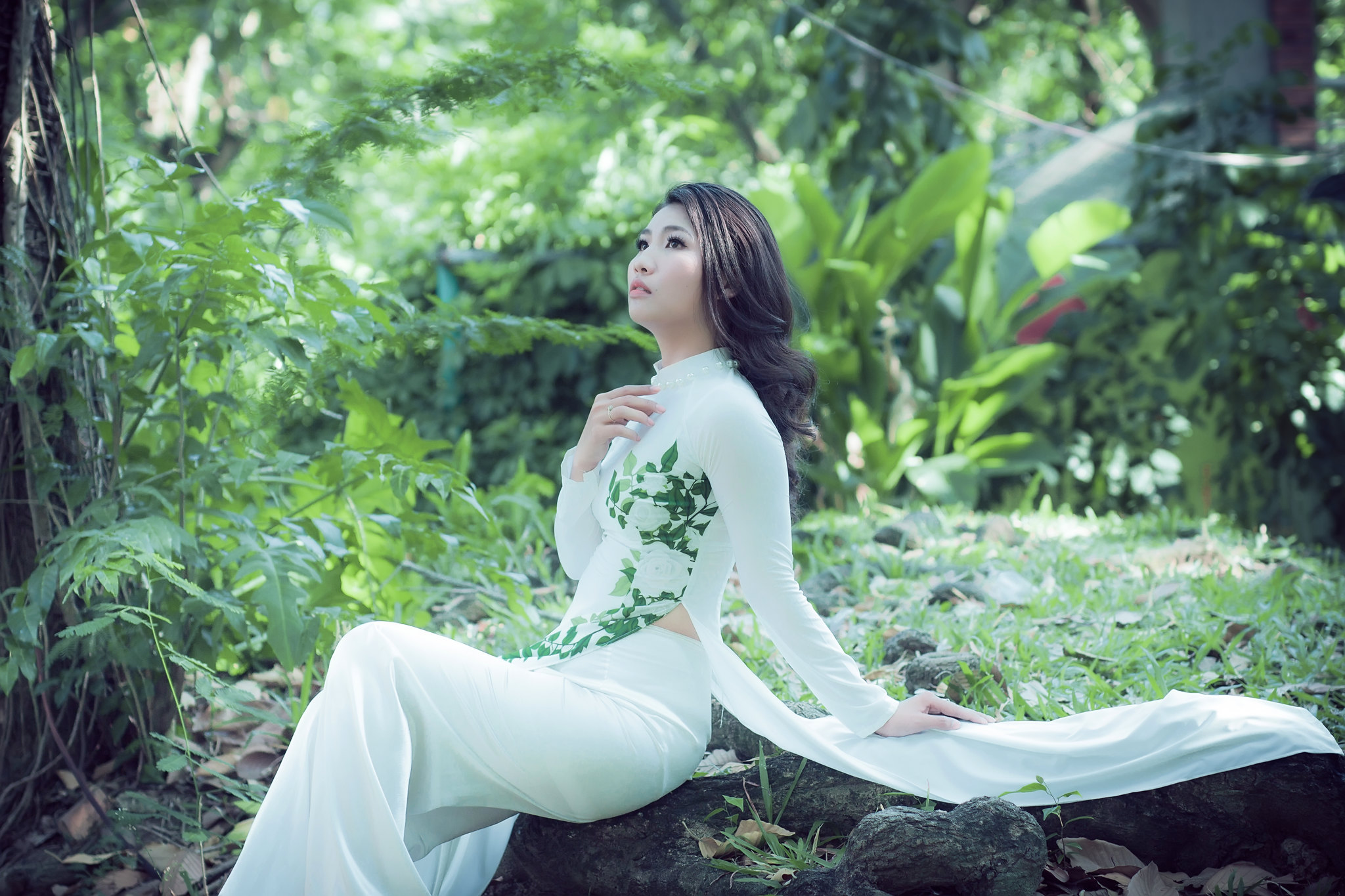 Áo dài trắng áo dài trắng cuốn hút [HCVPDD]