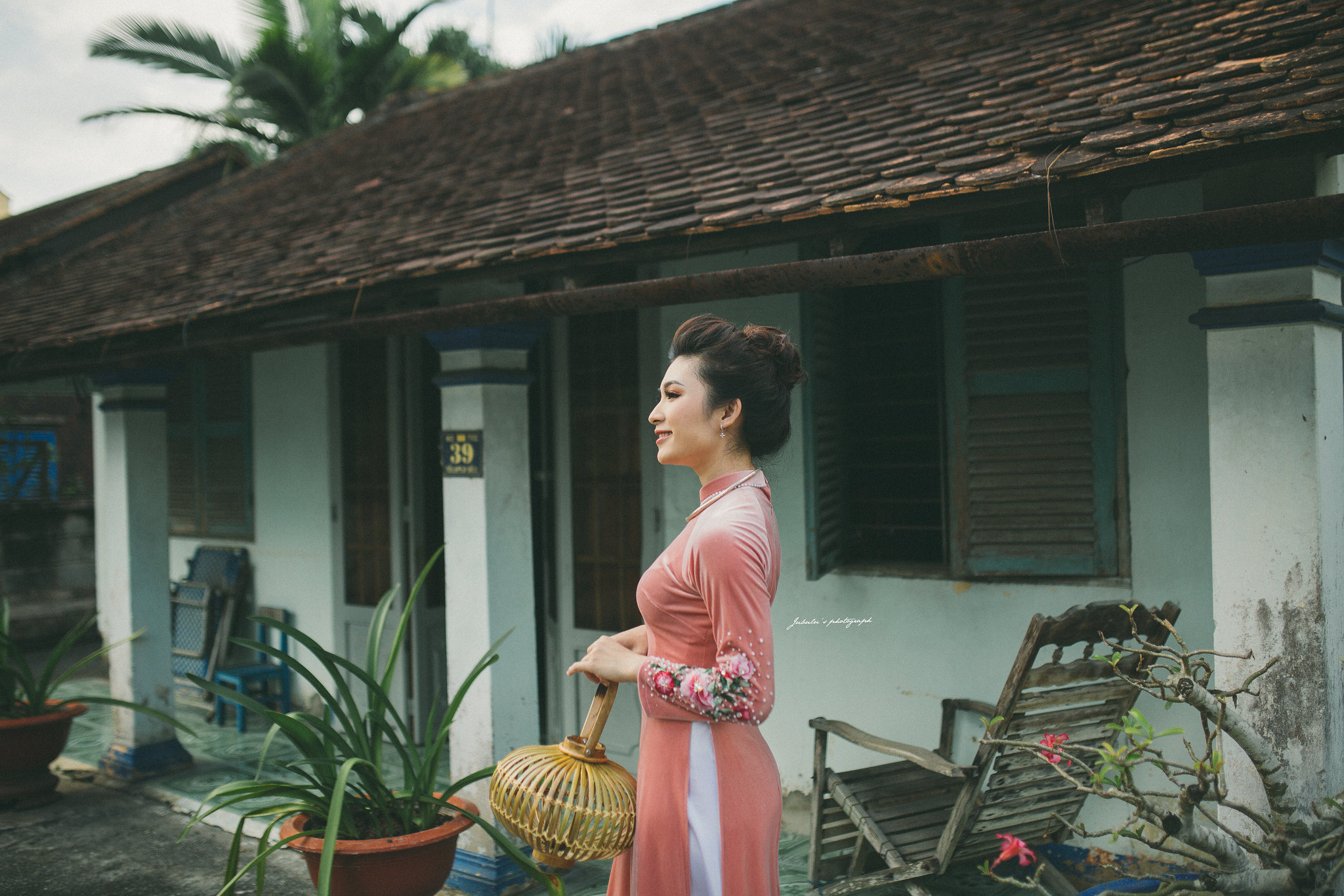Áo dài hồng cổ kính sang trọng [EUSRJO]
