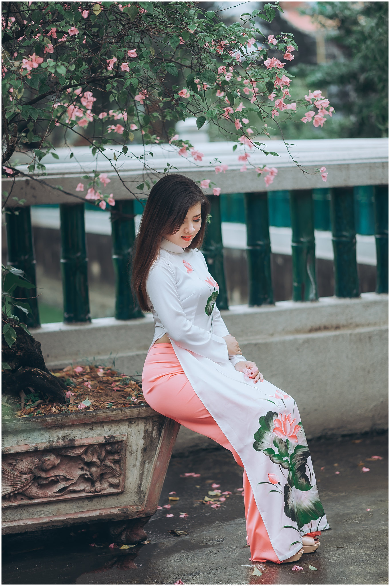 Áo dài trắng áo dài trắng nữ tính [G8VLNC]