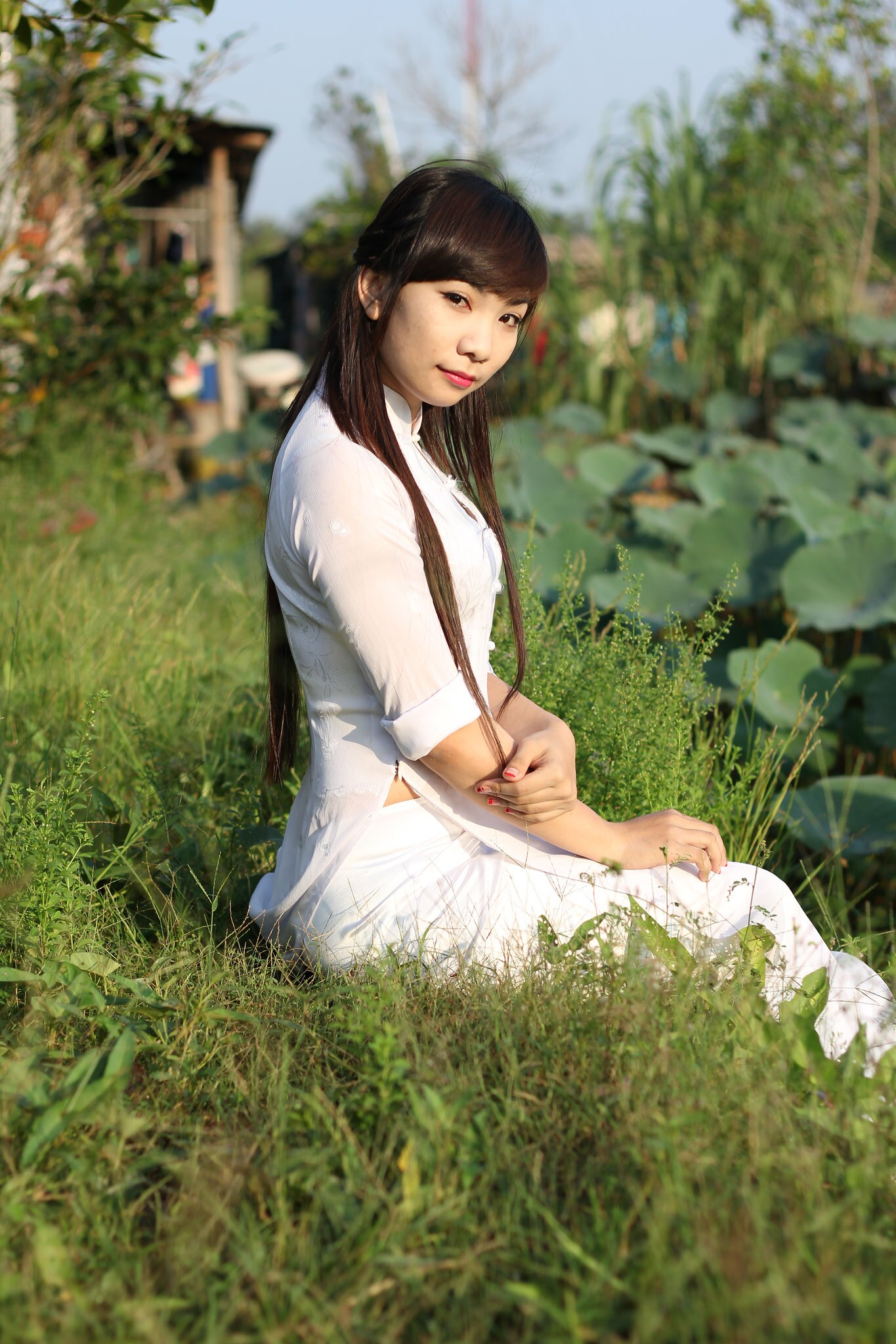 Thanh lịch áo dài trắng áo dài trắng [YZQA8M]