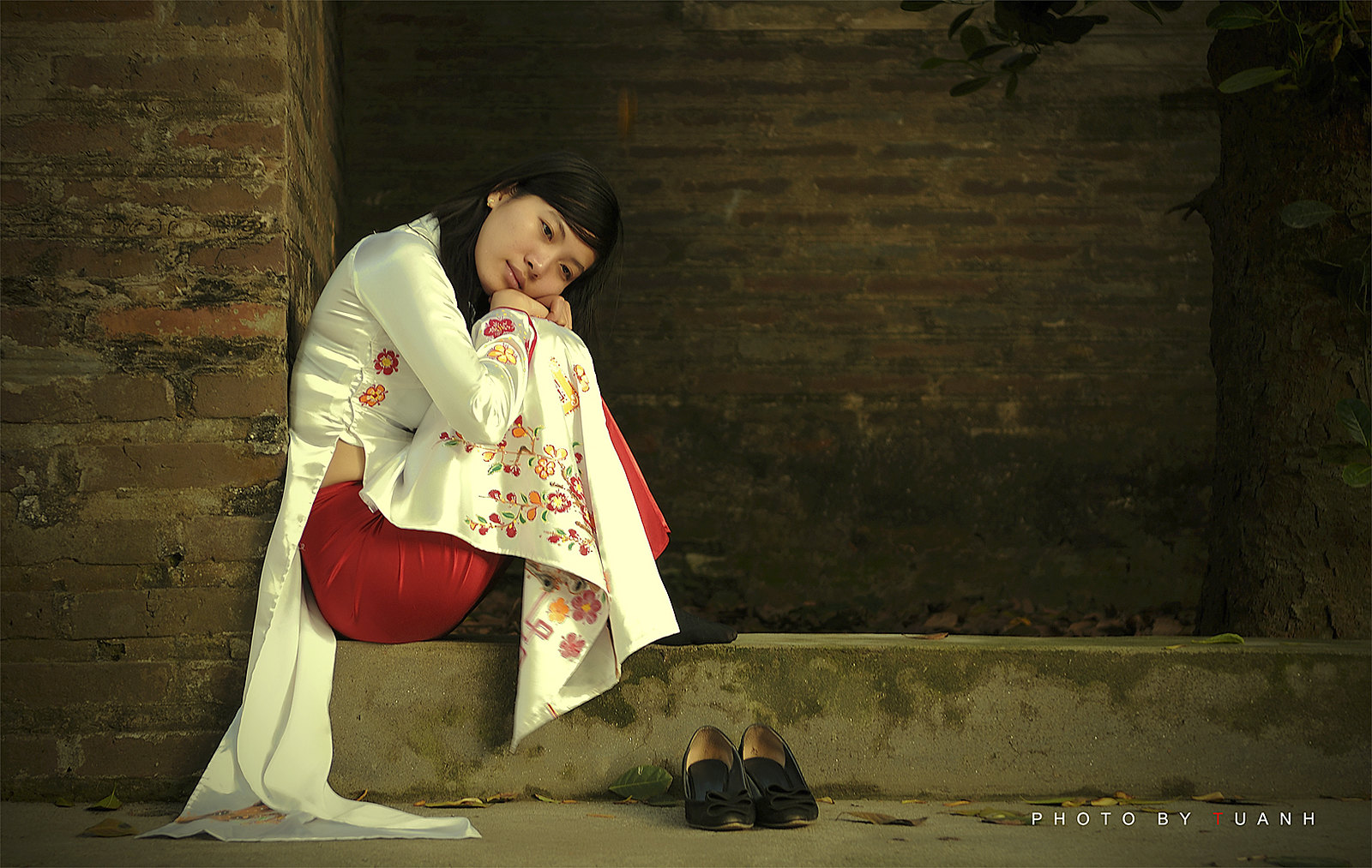 Áo dài trắng thanh tao [BLU2BN]