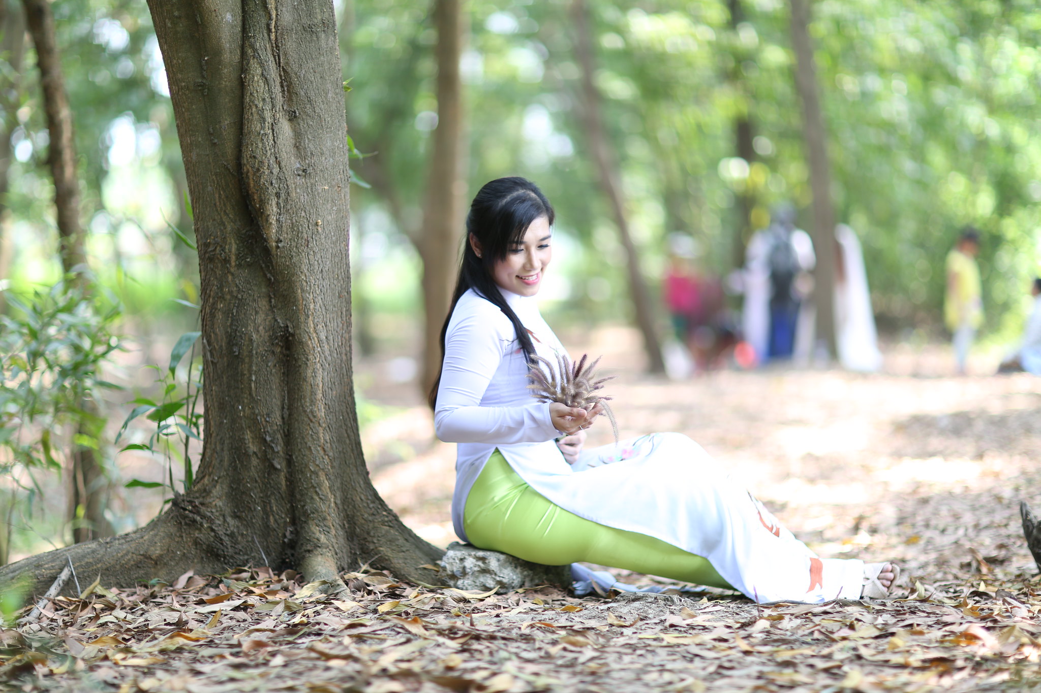 Nữ nhân áo dài trắng hút hồn [CE3MIE]