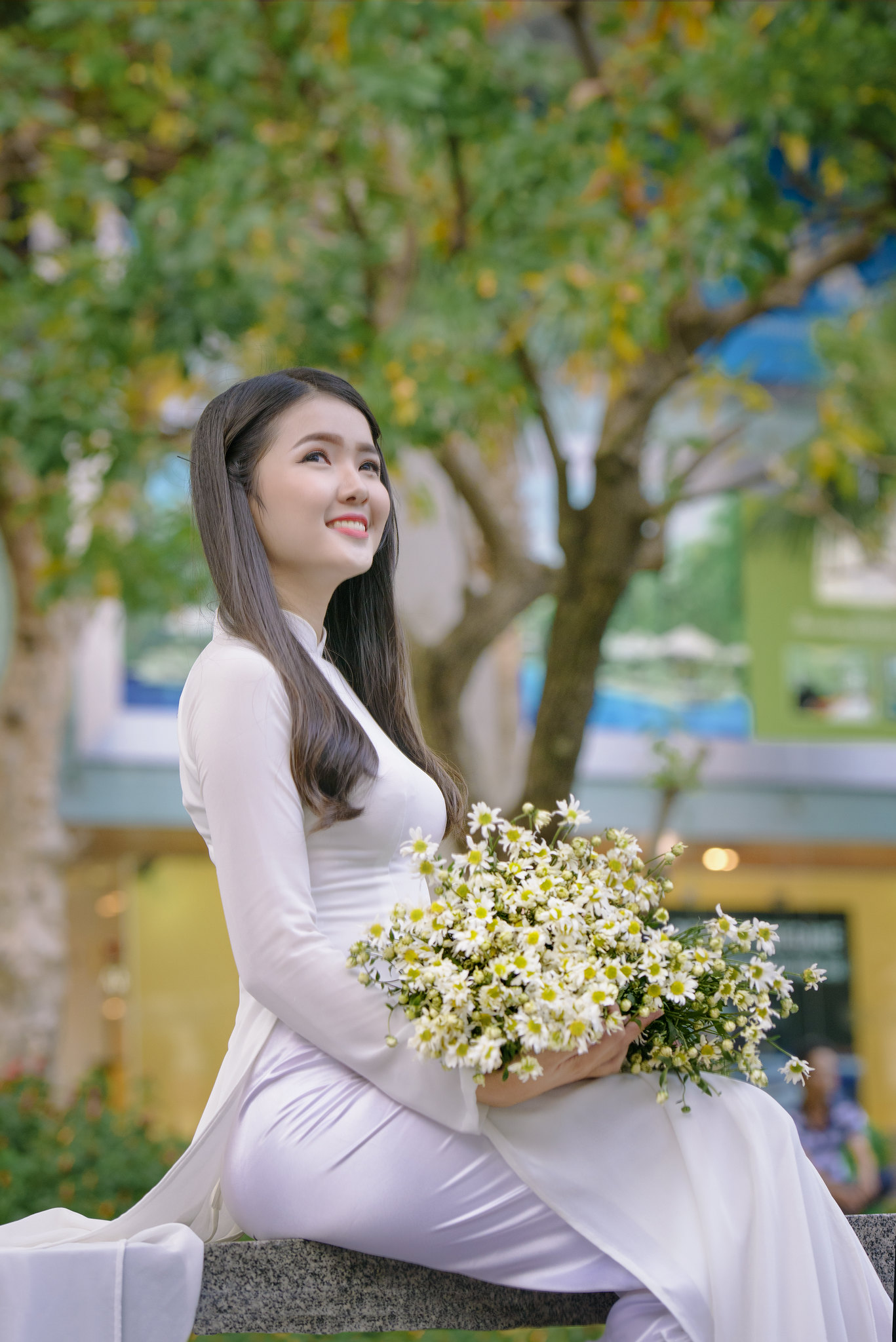 Áo dài trắng hoa nữ tính [TI7I0O]
