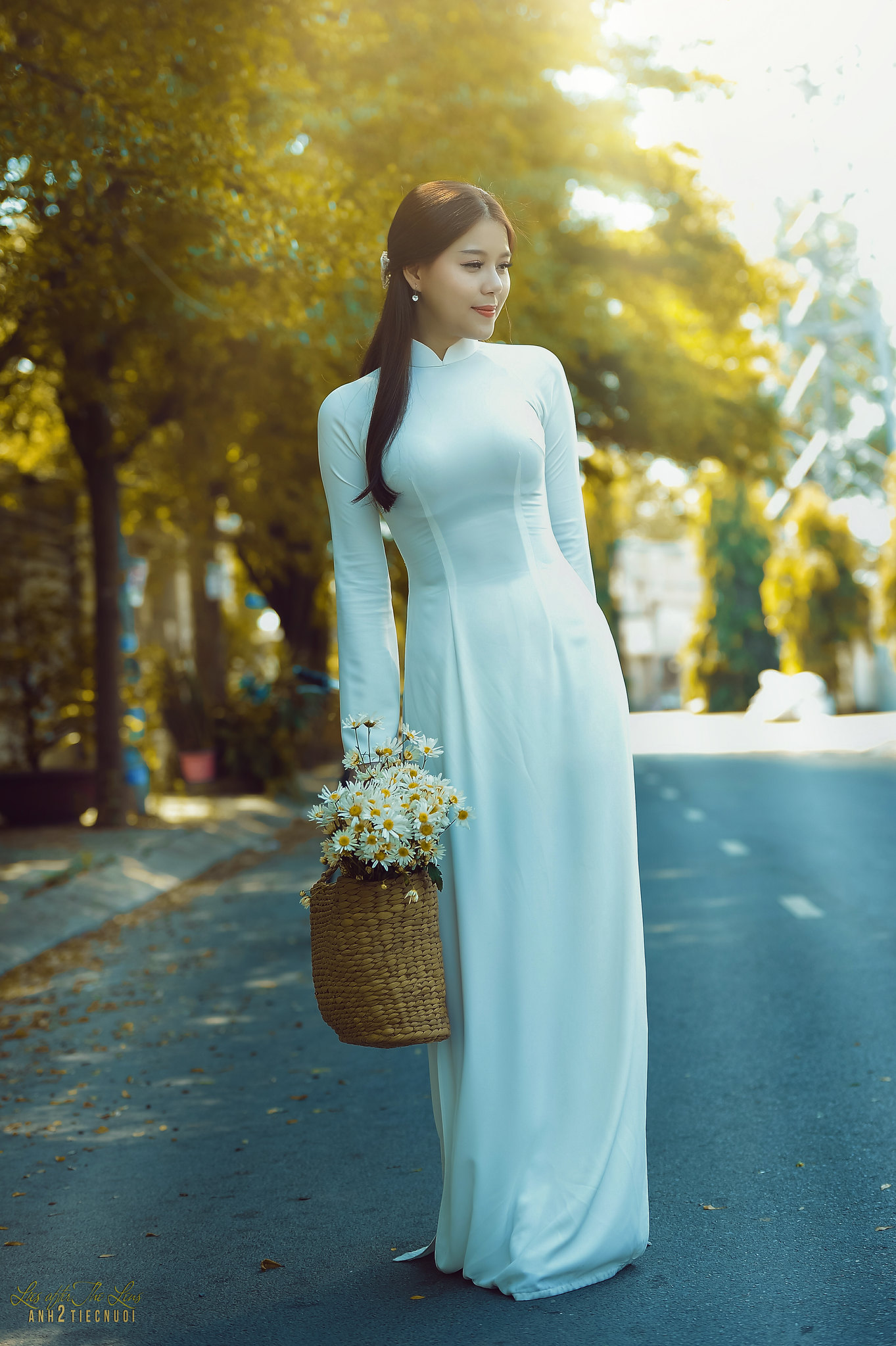 Dịu dàng áo dài trắng áo dài trắng [QWKUNC]