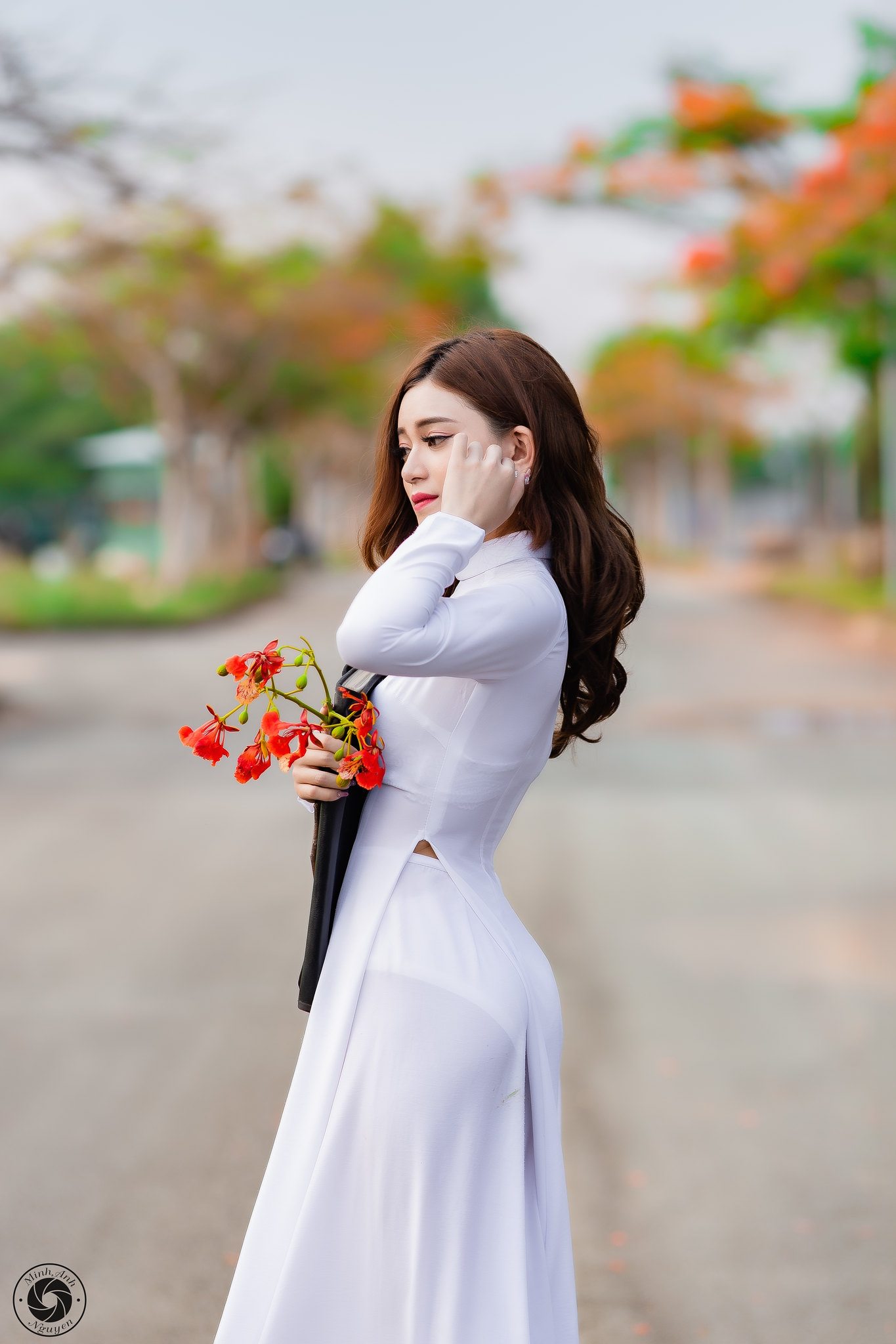 Áo dài trắng hình ảnh dịu dàng [PO3JLO]