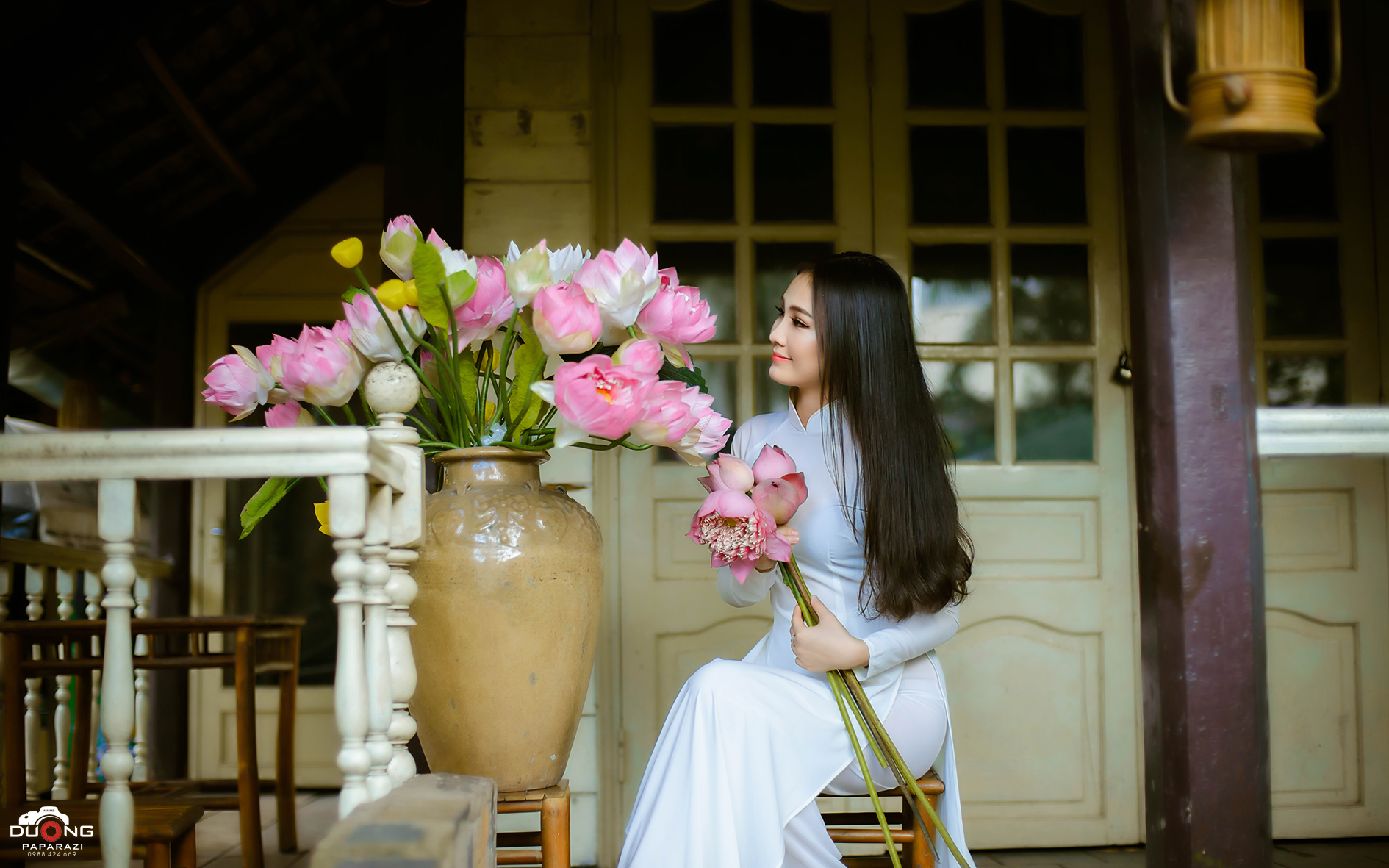 Áo dài trắng thanh xuân hoa sen [DJFSNA]