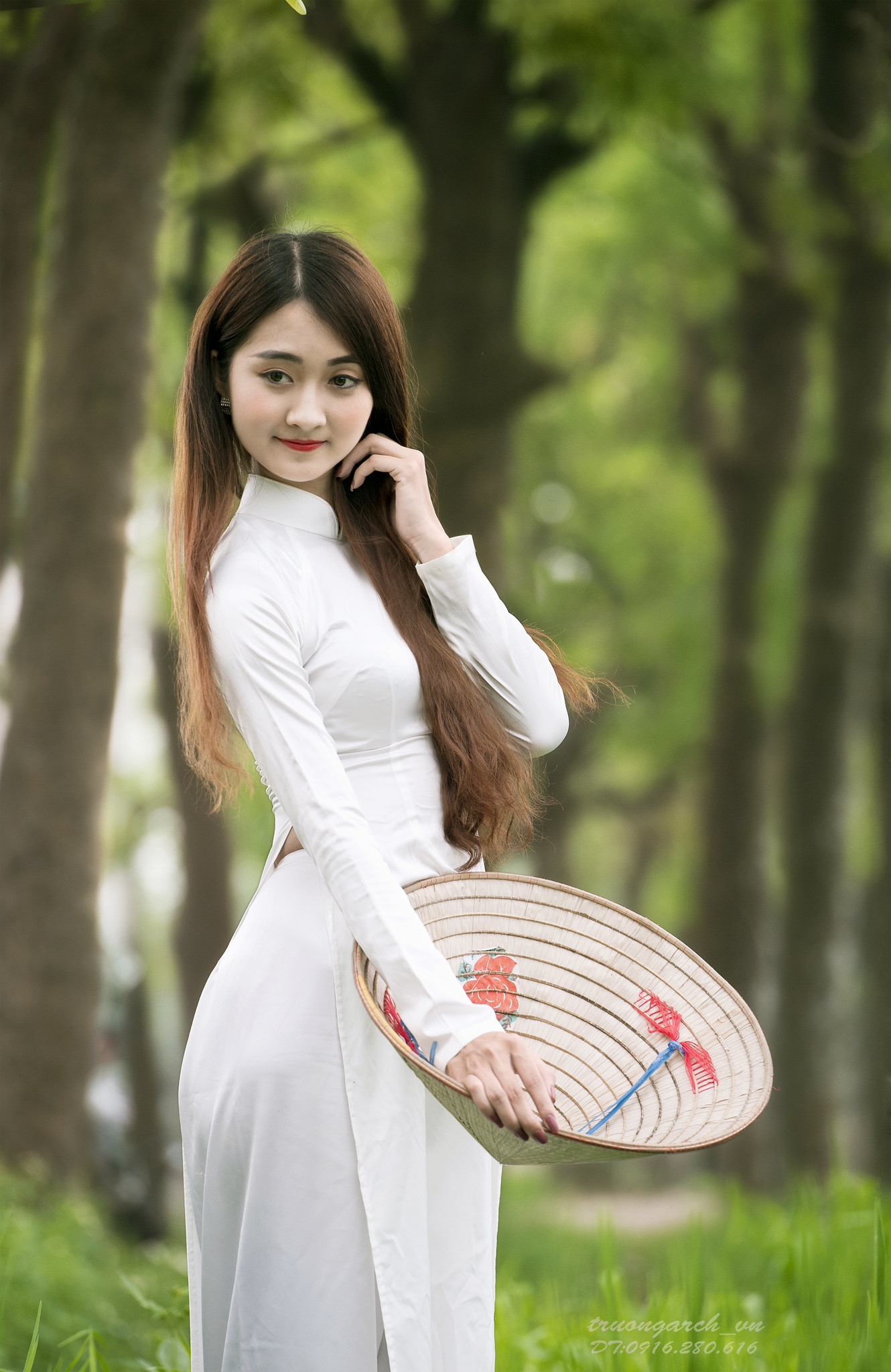 Vẻ đẹp áo dài áo dài trắng e ấp áo dài trắng [QCLICV]