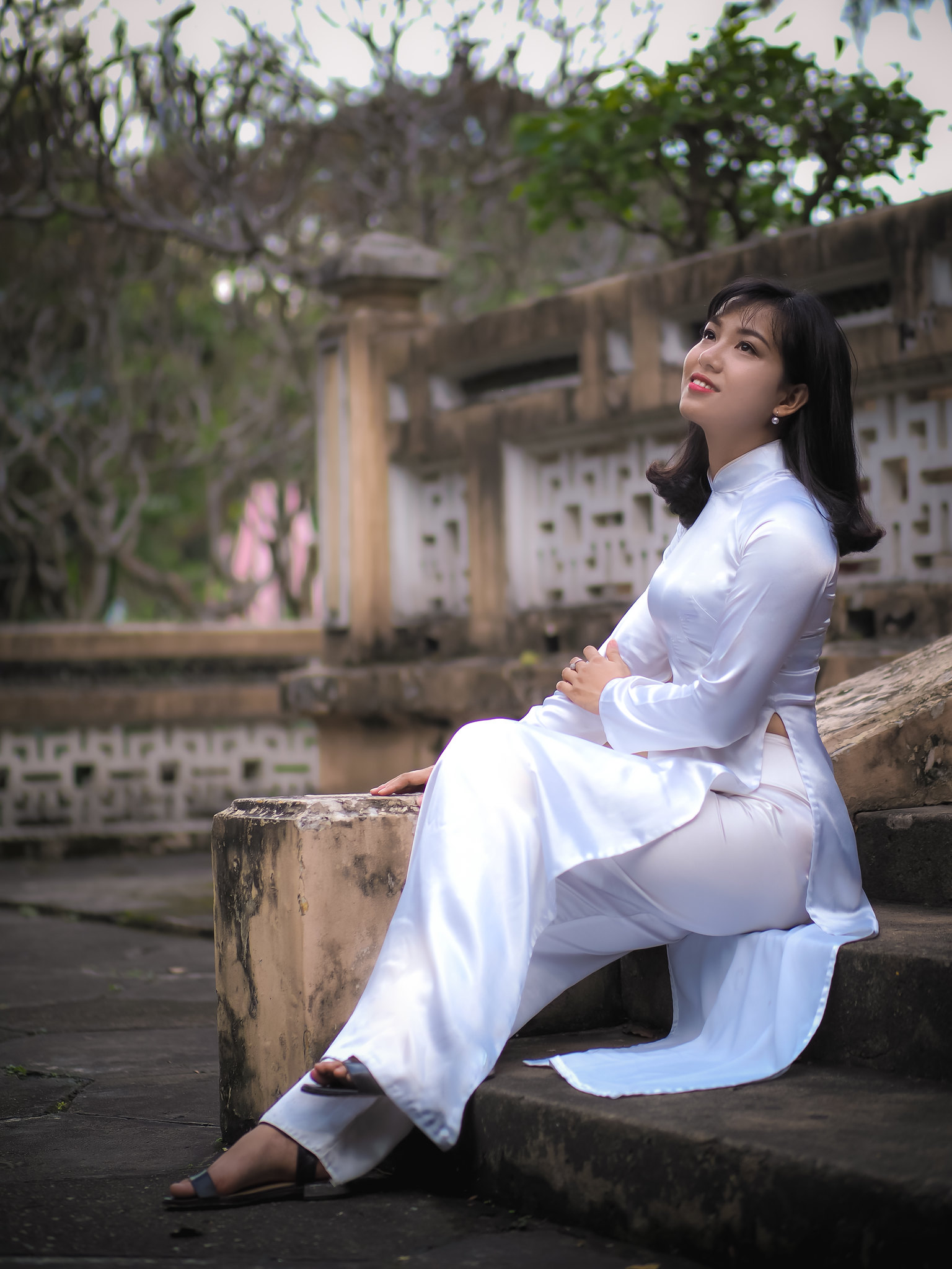 Tuyển chọn áo dài trắng tinh khôi [SWA9FY]