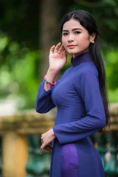 Người đẹp áo dài xanh đậm chất Việt áo dài xanh [FADUZS]