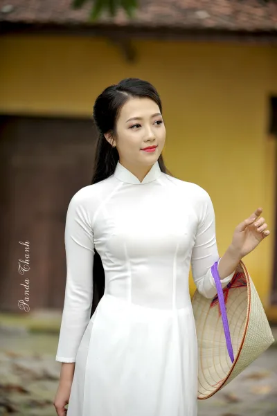 Thanh lịch áo dài trắng [FWXXMN]