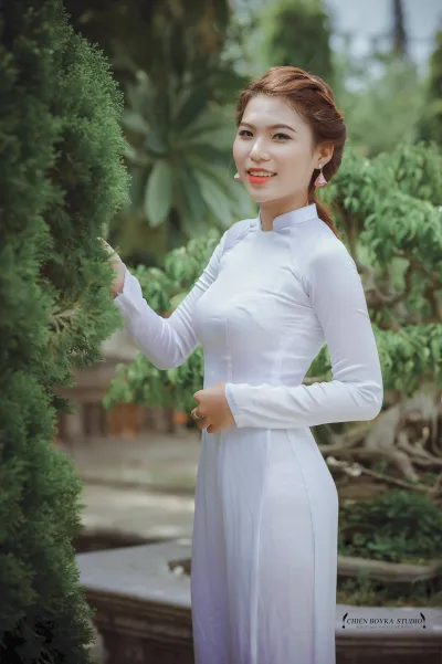 Dịu dàng áo dài trắng nuột [BTVSUI]
