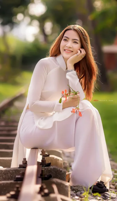 Áo dài trắng duyên dáng áo dài trắng [KIIXGL]