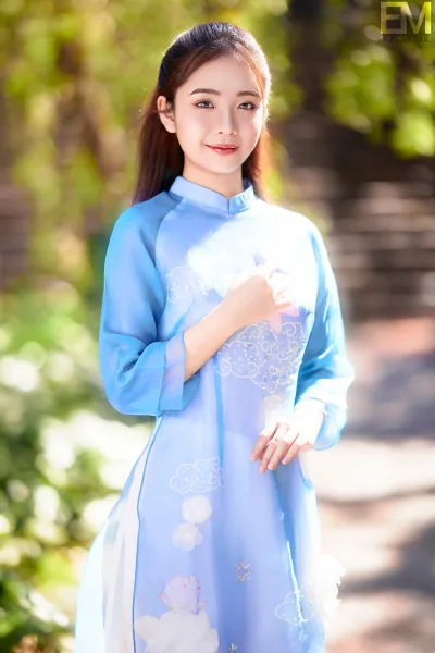 Nét đẹp áo dài áo dài xanh duyên dáng [BJBVHT]