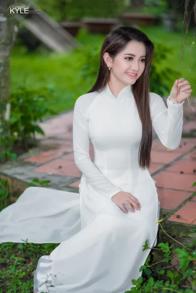 Hình nền áo dài trắng hài hòa áo dài trắng [LBZP1P]