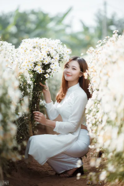Bộ ảnh áo dài trắng nhẹ nhàng hoa [EM48XY]