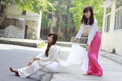 Trang nhã áo dài trắng áo dài trắng [YYU325]