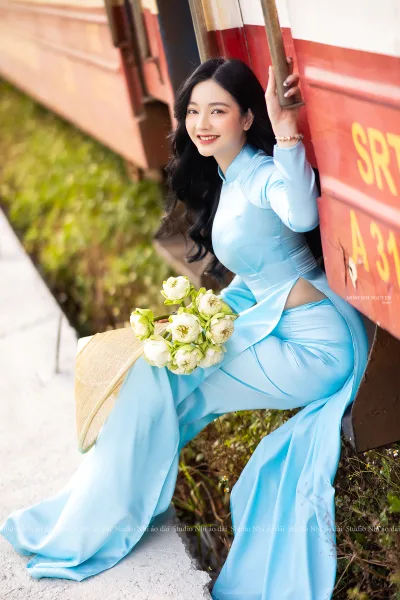 Áo dài xanh truyền thống hoa quý phái [TQFITY]