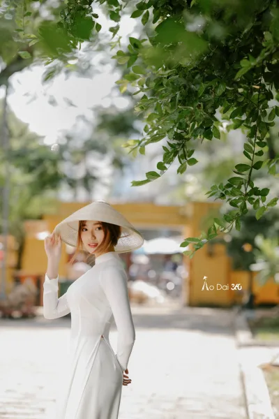 Áo dài trắng nón lá hoài cổ [1NHWPL]