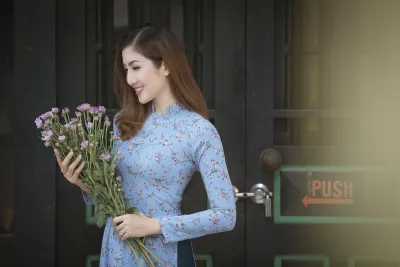 Áo dài trắng mộc mạc [BDTMLN]