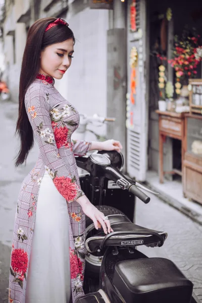 Ảnh nền áo dài họa tiết duyên thầm [MSJ8RV]
