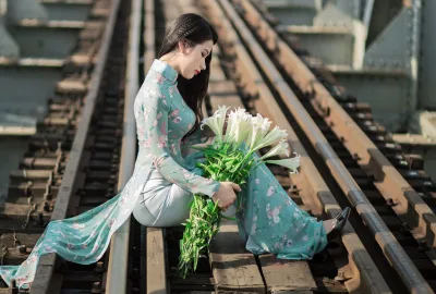 Rửa mắt với ảnh áo dài trắng nét Việt nắng [SRVVUT]