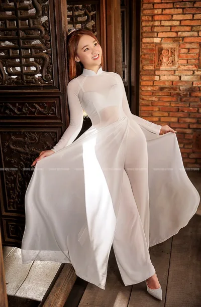 Áo dài trắng hoài cổ áo dài trắng [5ZDXZH]
