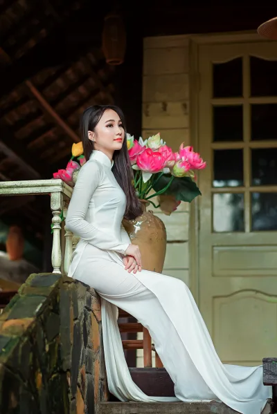 Áo dài trắng hút hồn hoa sen [MABM0Z]