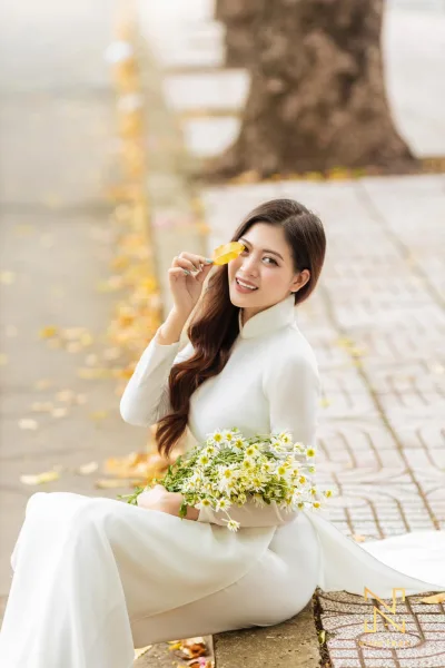 Bộ sưu tập áo dài trắng nhẹ nhàng hoa [KRZSA4]