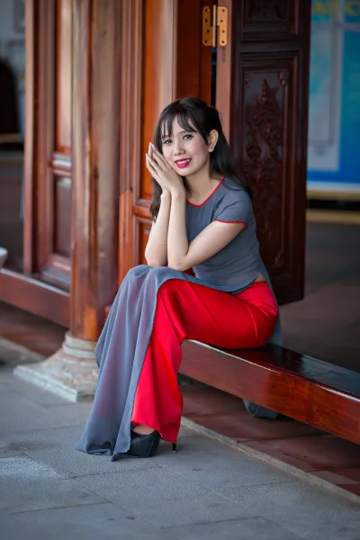 Tinh khôi áo dài trắng [VASNGR]