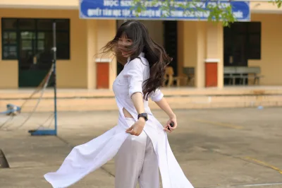 Áo dài trắng sân trường hút hồn [Y7J0PD]